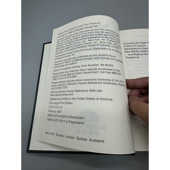 Random House Websters Large Print Thesaurus Hardcover book 2001 English READ - Picture 6 of 6